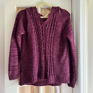 size L, hooded sweater & never worn